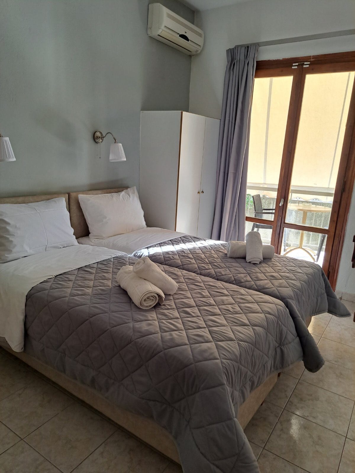 vila edipsos inn evia6