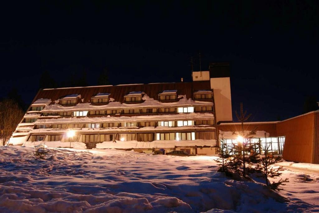 hotel mura borovec sani zima9