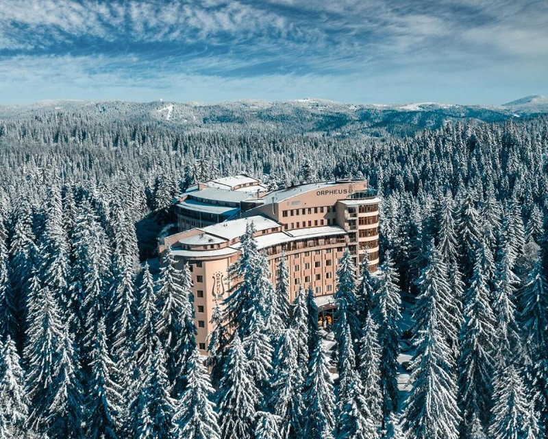 hotel orfej pamporovo sani zima1