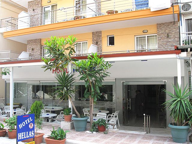 aparthotel hellas paralia1