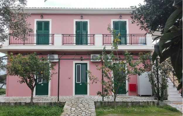 vila praksitelis lefkada2