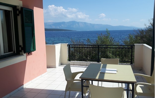 vila praksitelis lefkada8