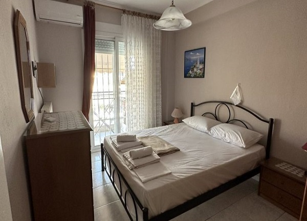 Vila Vangelis Nea Flogita