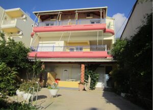 Vila Papa Elefteria Vrahos